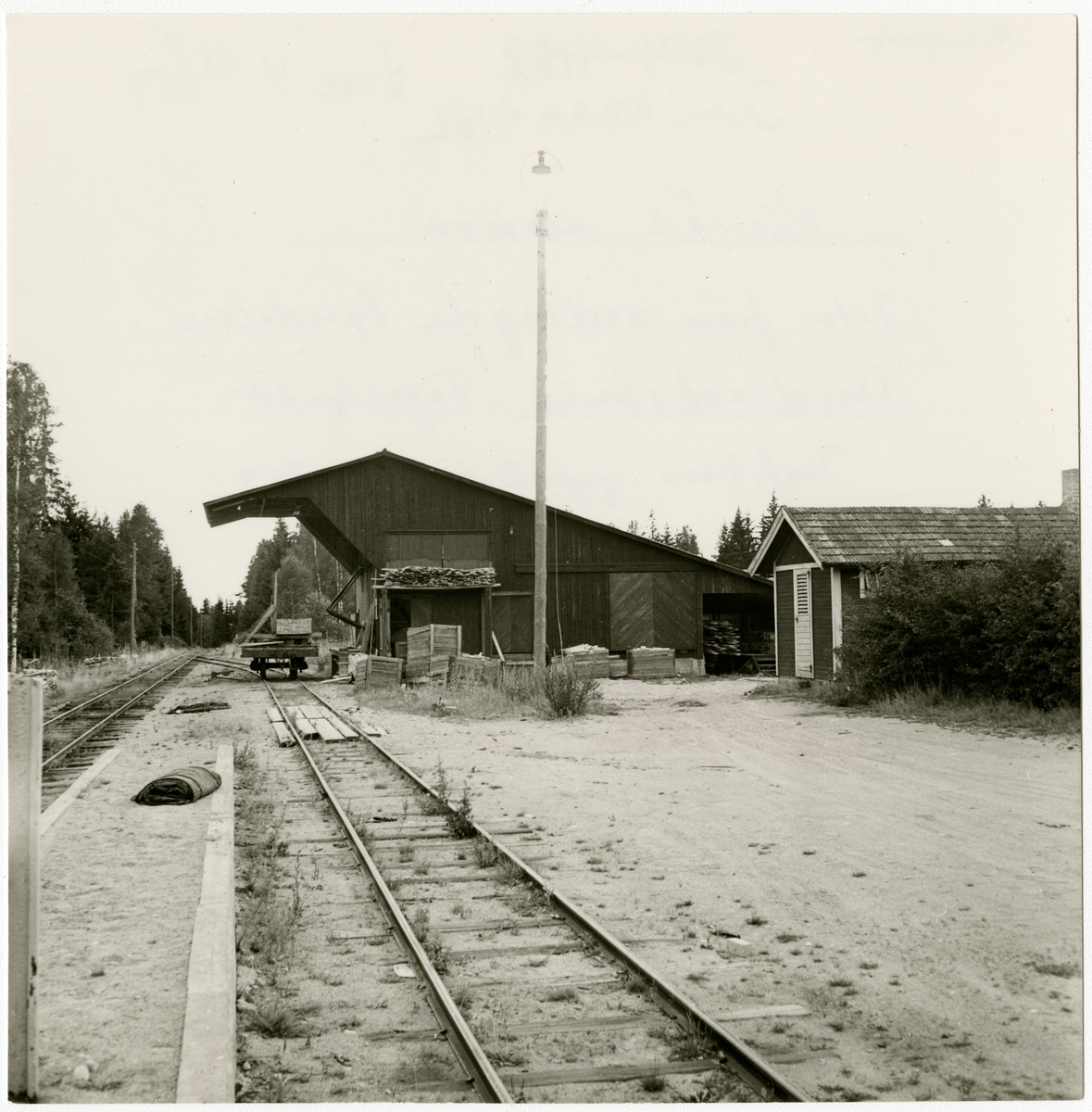 Mönsterås Järnväg, MÅJ  Kianäs station. Foto från nedlagda bandelen Landbäckshult-Fagerhult, trafiken upphörde 1959-09-01.
