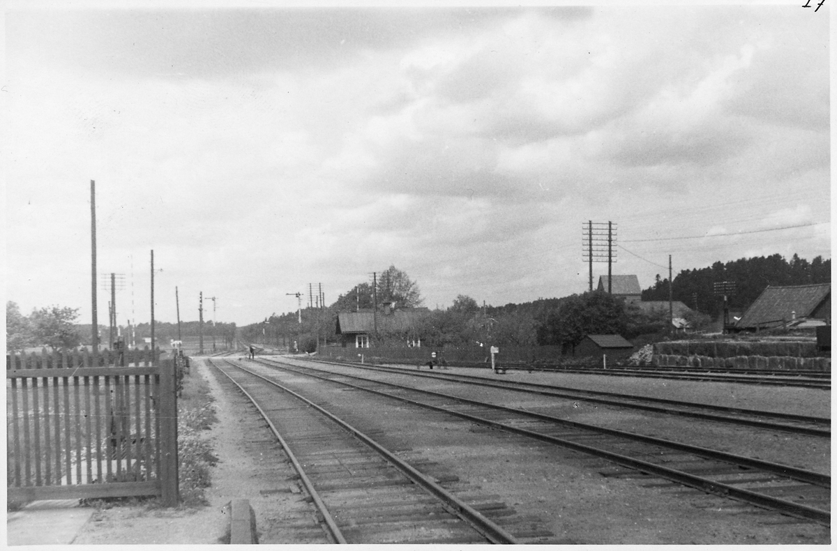 Rotebro station. - Järnvägsmuseet / DigitaltMuseum