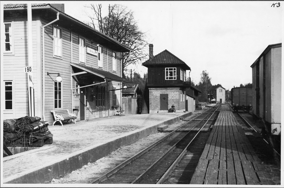Byvalla station.