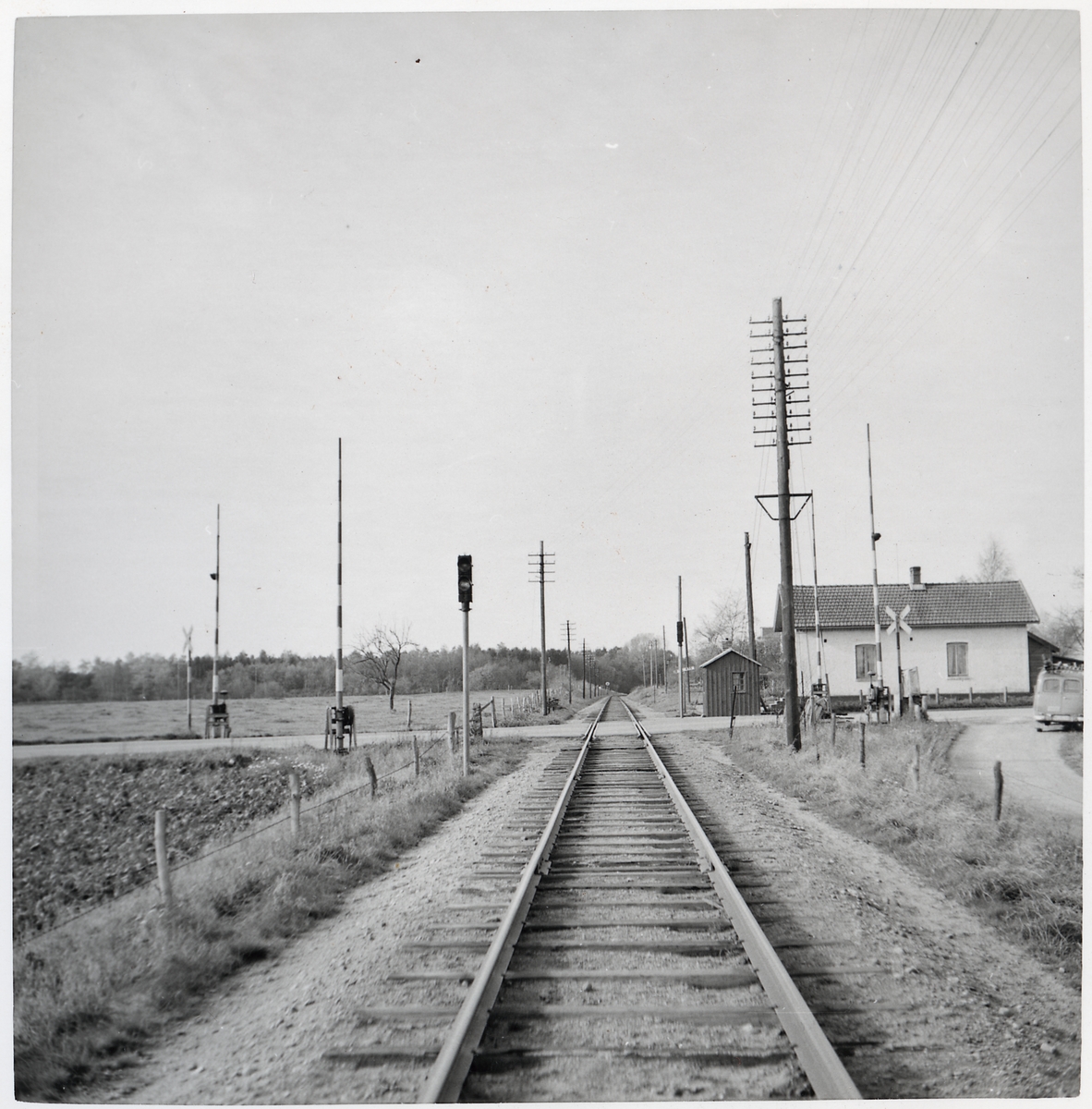 Järnvägsövergång vid Framnäs, på sträckan mellan Tomelilla och Lunnarp.