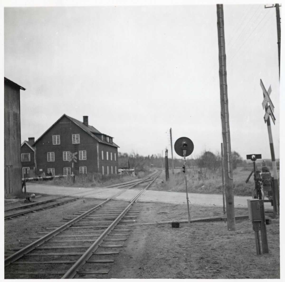 Järnvägsövergång vid Hanaskog, på sträckan mellan Knislinge-Färlöv.