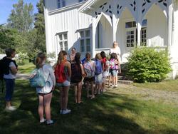 Skolemuseet på Matrand med elever (Foto/Photo)
