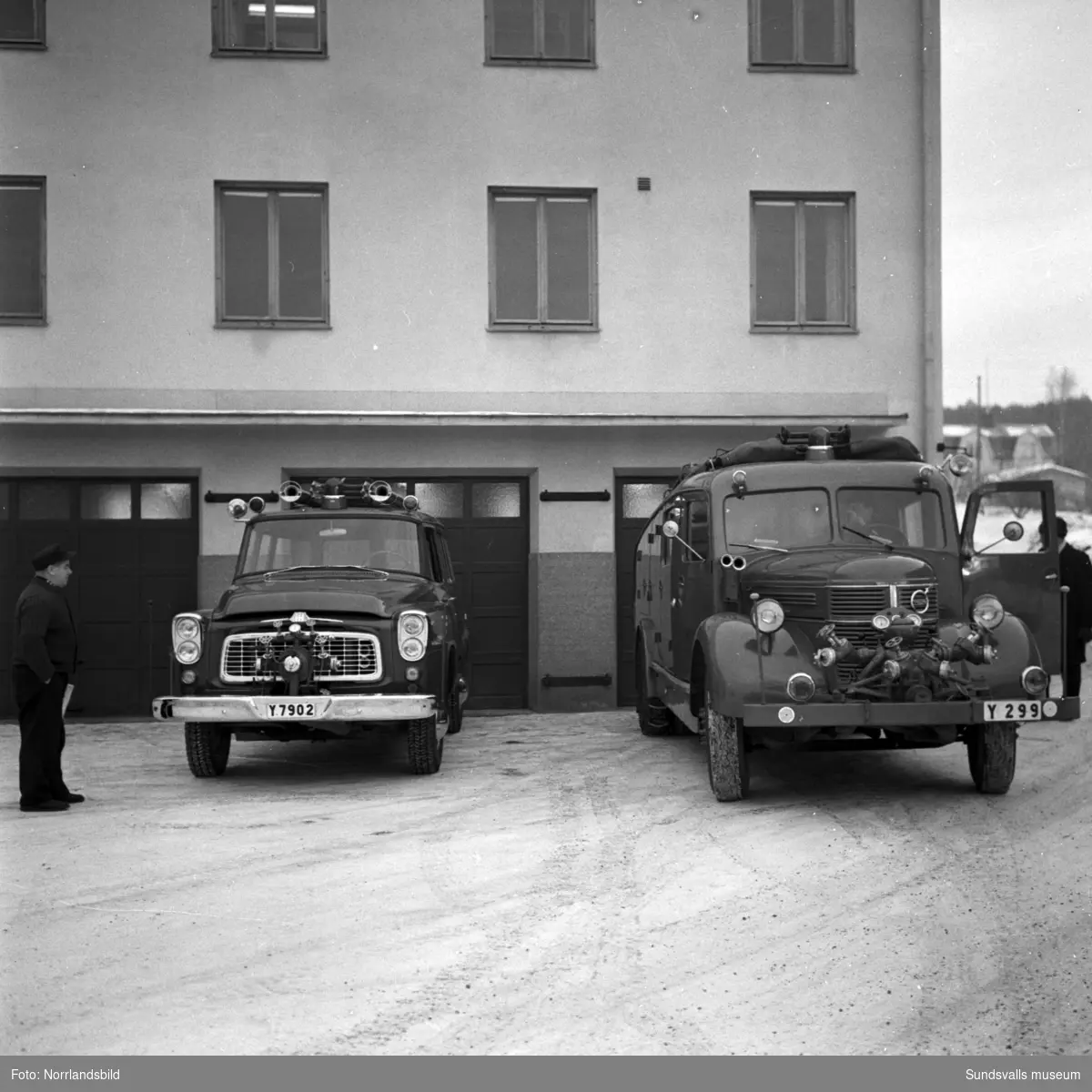 Brandkåren i Skönsberg flyttar med bilar och material till Sundsvall.