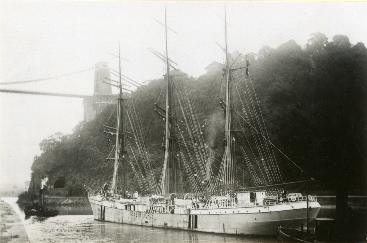 Fullrigger 'Geysir' (b. 1902) under sleping i Bristolkanalen under 1. verdenskrig