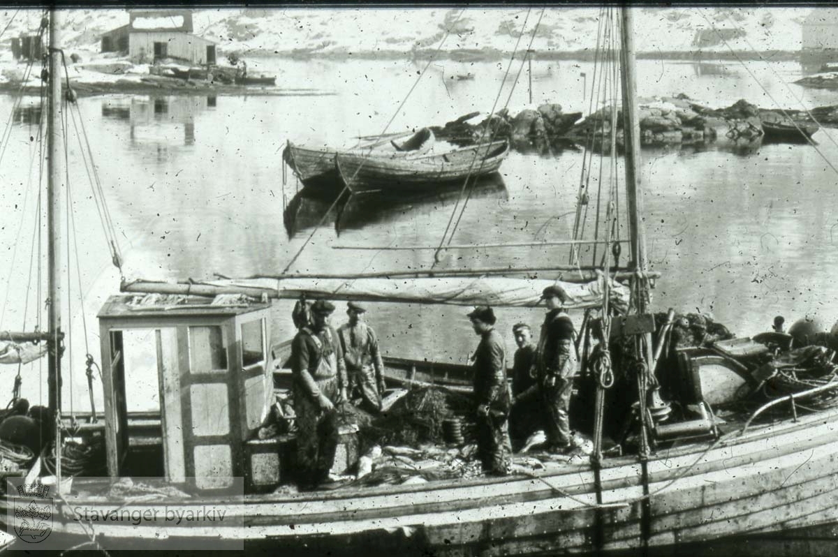 Fiskere på båt