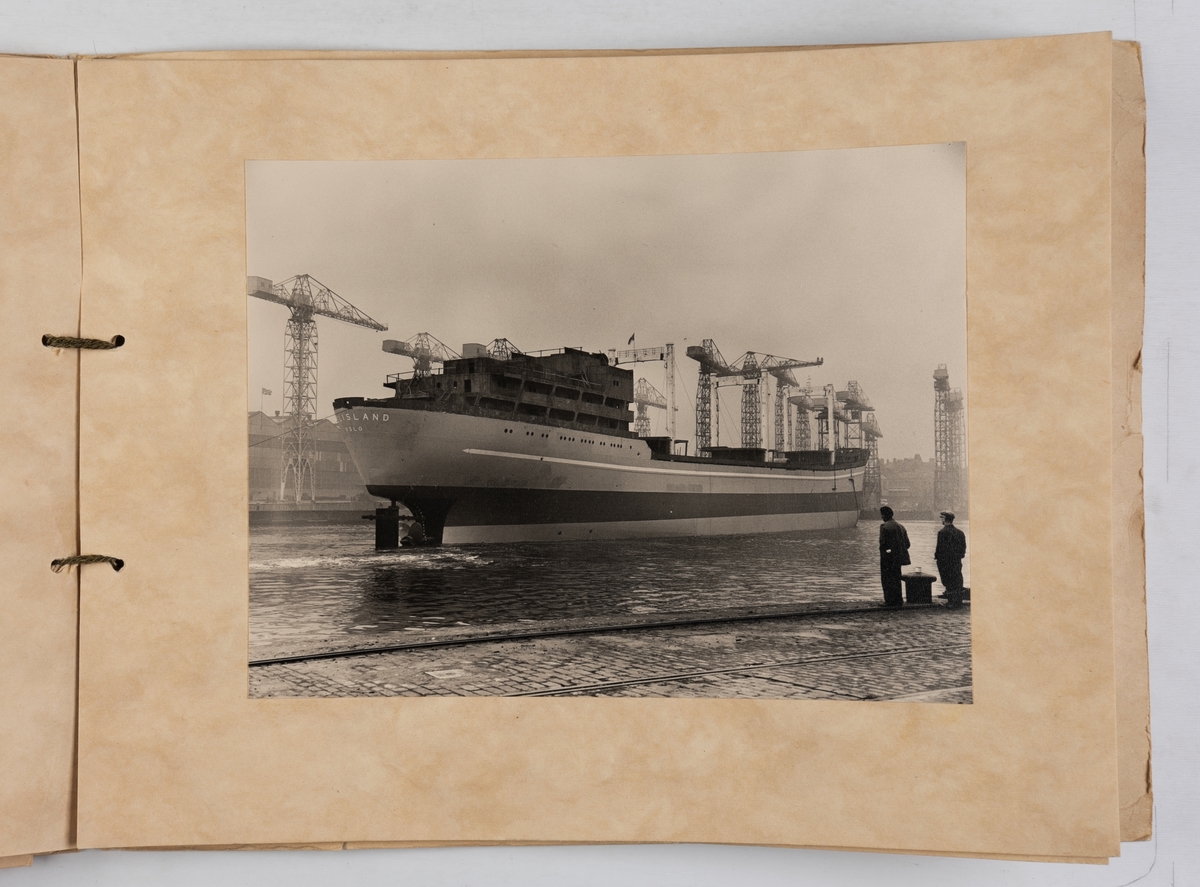 Album med fotografier fra sjøsettingen av motorskipet 'Belisland' (b.1962)