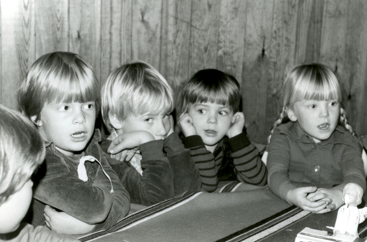 Kyrkans barntimmar i Kållereds församlingshem (Svenska kyrkan) 1970-tal.
