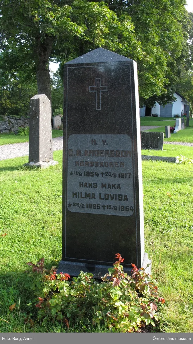 Svennevads kyrkogård, Inventering av  kulturhistoriskt värdefulla gravvårdar 2011-2012, Kvarter E.