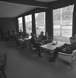 Personer i møterom på Andøy rakettskytefelt.