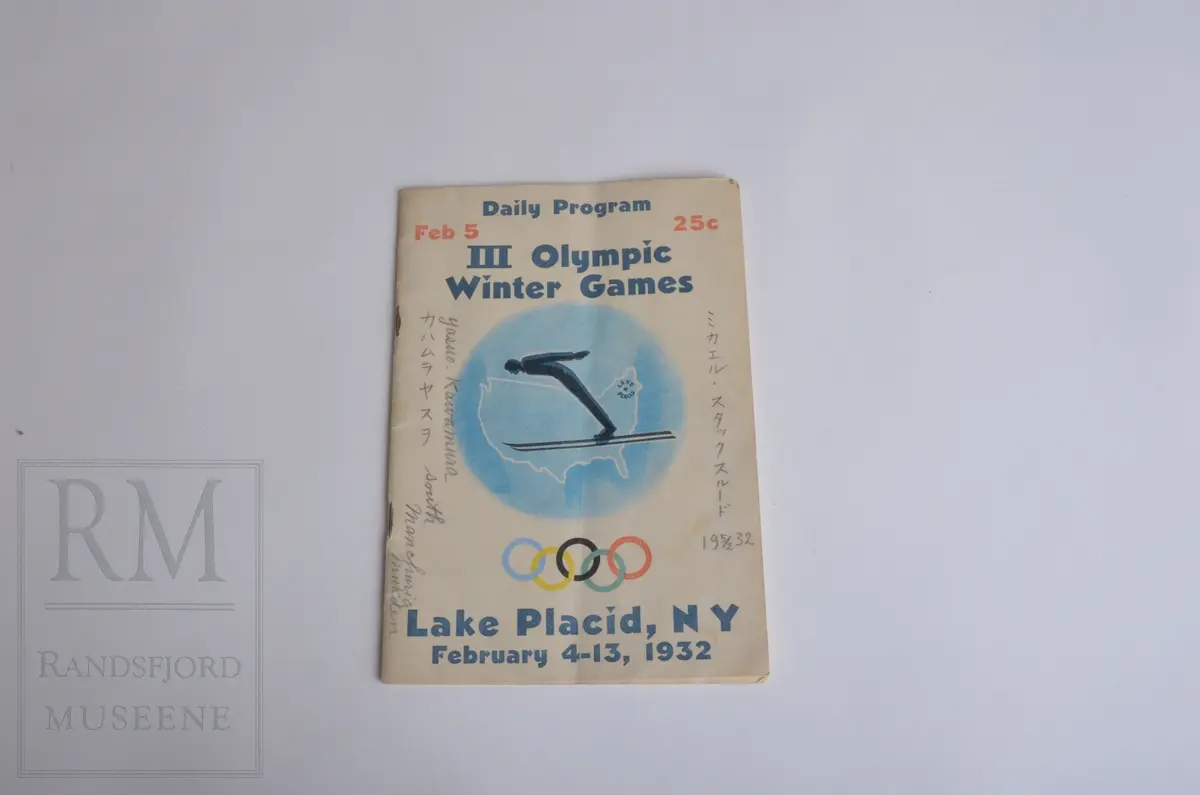 Program for vinterolympiaden i Lake Flacid 4-13/2 1932. Blyantskrift utenpå, asiatiske tegn.