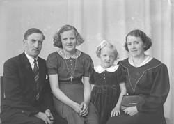 Anders Våhus med familie
