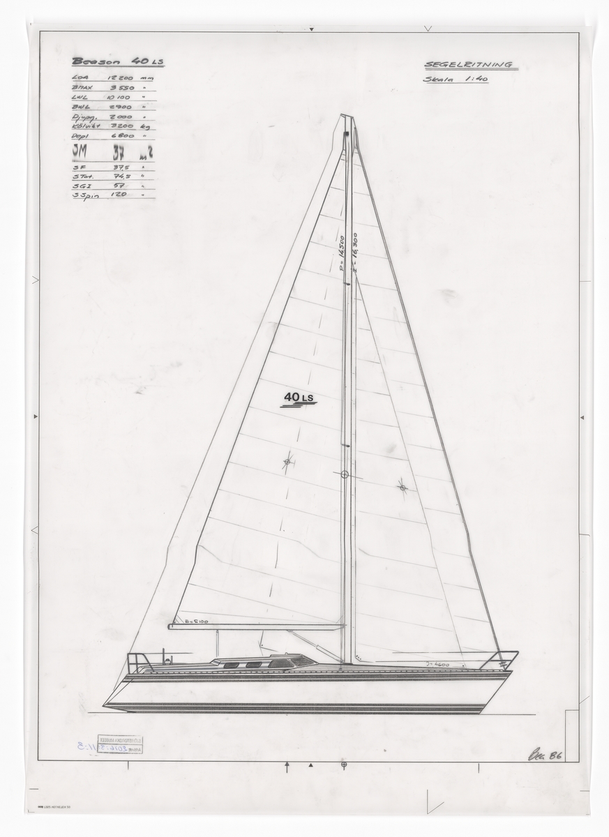 Segelbåt, Beason 40, Segelritning
Längd (meter): 12,200, Bredd (meter): 3,550, Djup (meter): 2,000