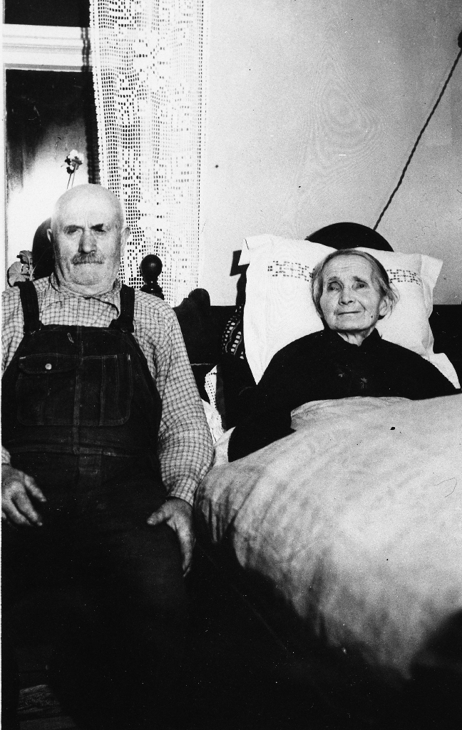 Karen Sofie Netland (1867 - 1951 ) og Petter (Peder) Netland (1865 - 1953)