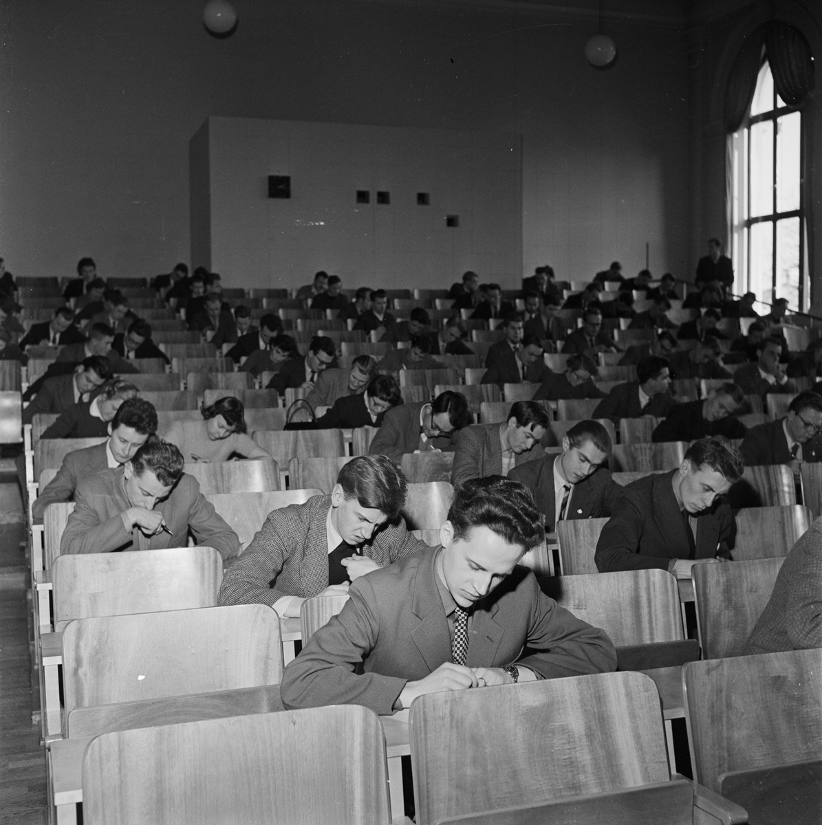 Uppsala högre allmänna läroverk - nutidsorientering, Uppsala 1957
