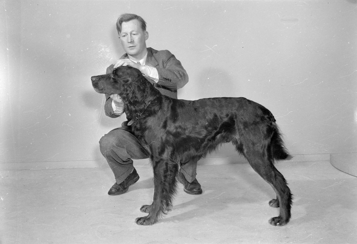 Rolf Aune jr. med hund