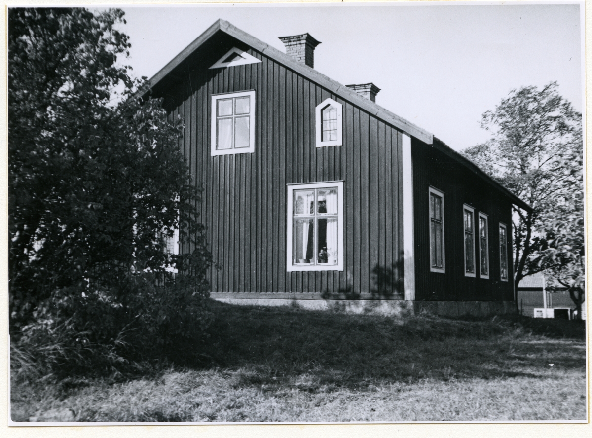 Odensvi sn, Köping, Torsmossen.
Manbyggnaden, 1949.