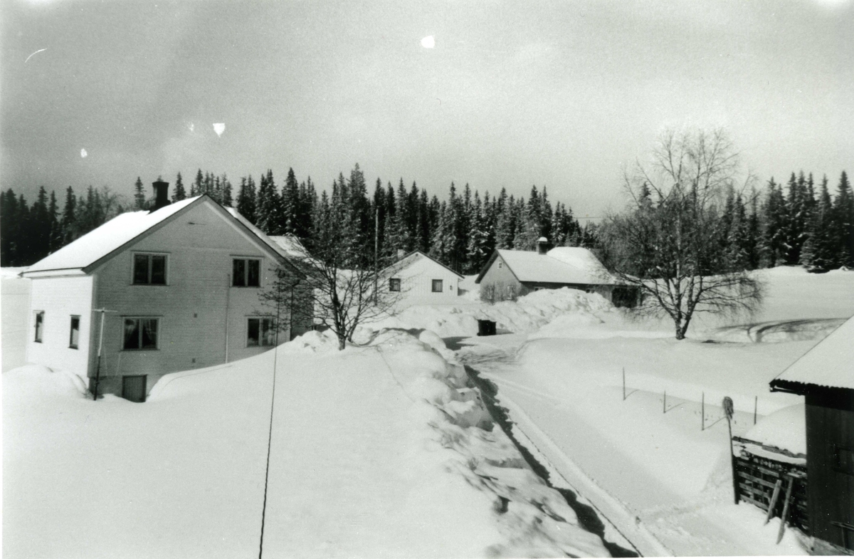 Øvre Skogstad, Vest-Torpa