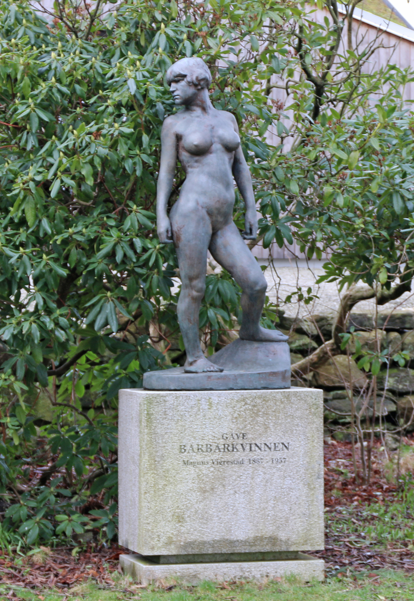 Barbarkvinnen [Bronseskulptur]