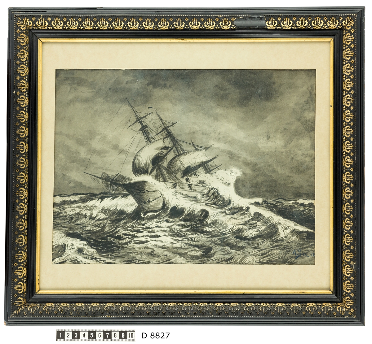 Teckningen visar korvetten Freja under segling i storm på Engelska kanalen förande bottenrevat för- och stormärssegel. Korvetten överfölls natten mellan den 14 och 15 mars 1905 av en orkanby.