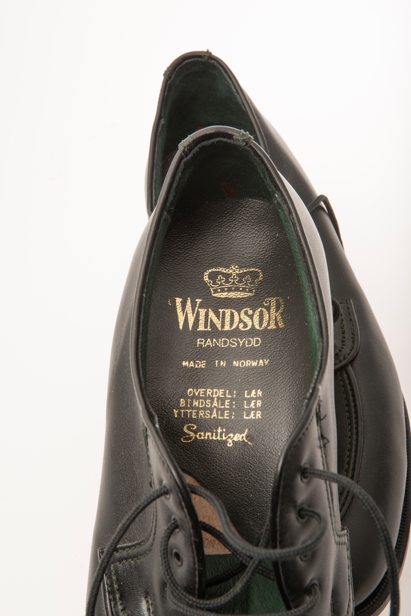 Windsor herresko, lærsåle, snøring, type Boston (dress-sko), størrelse 7.5 (40).