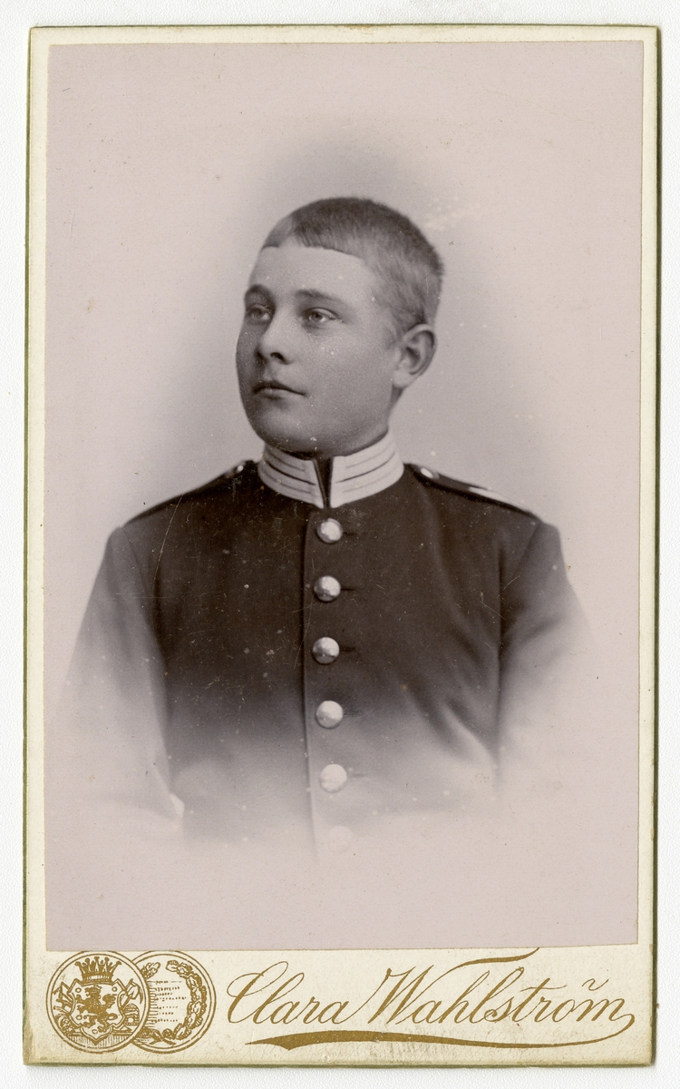 Porträtt av Carl Oscar Schwartz, sedermera officer vid Första livgrenadjärregementet I 4.