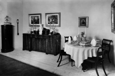 Rik. Dekket bord ca 1840. (Foto/Photo)