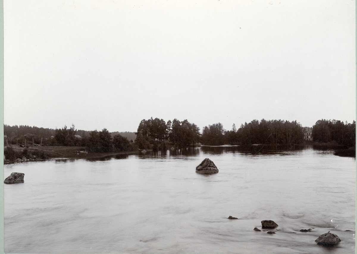 Sura sn, Surahammar kn, Surahammar. Kolbäcksån vid Surahammars herrgård