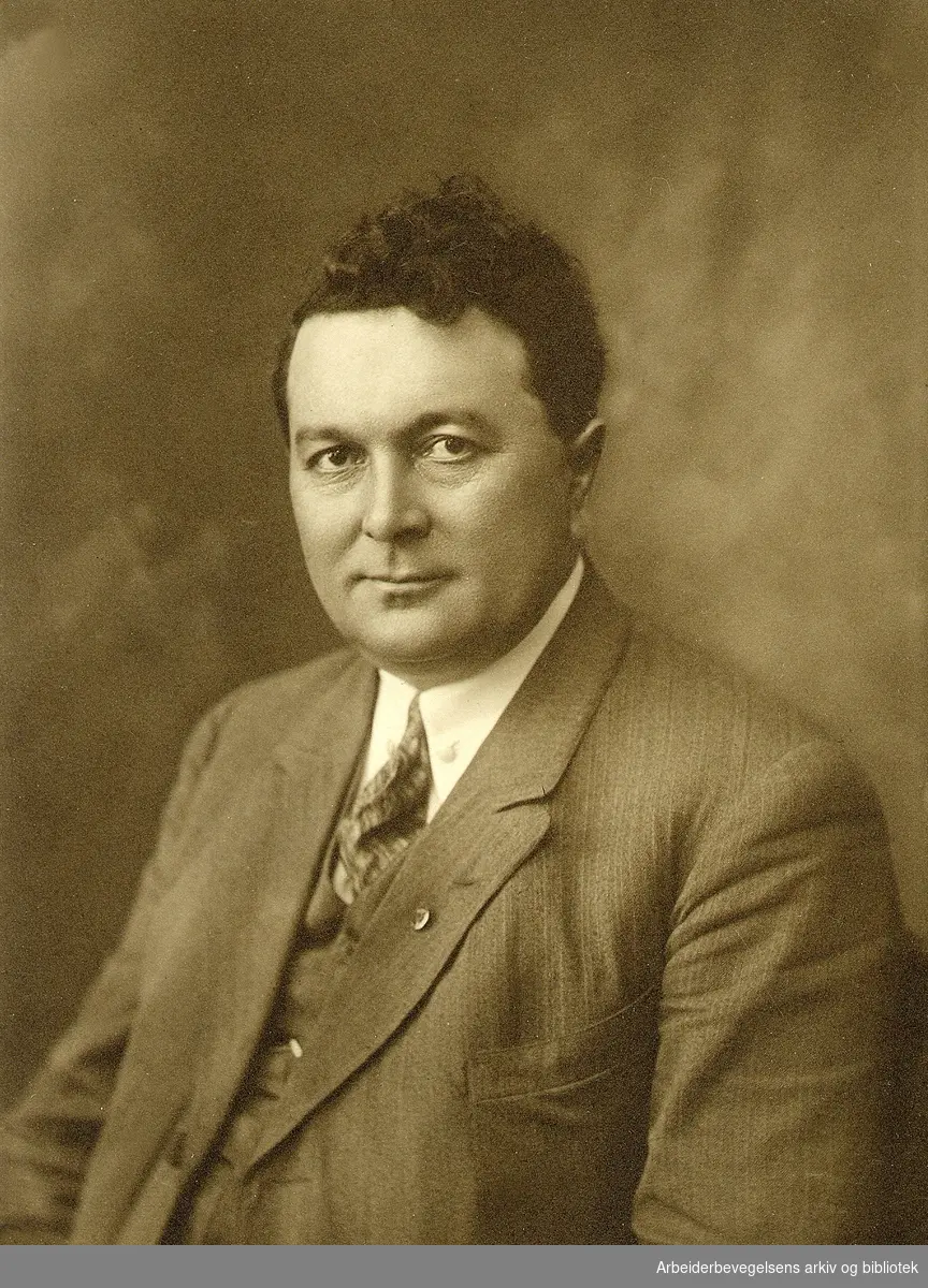 Halvard Olsen (1886-1966). Formann i Jern og Metall 1919-1925 og LO-formann 1925-1934.