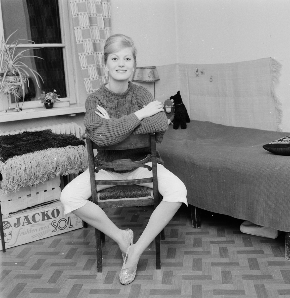 Birgitta Öfling i hemmet, Uppsala, maj 1960