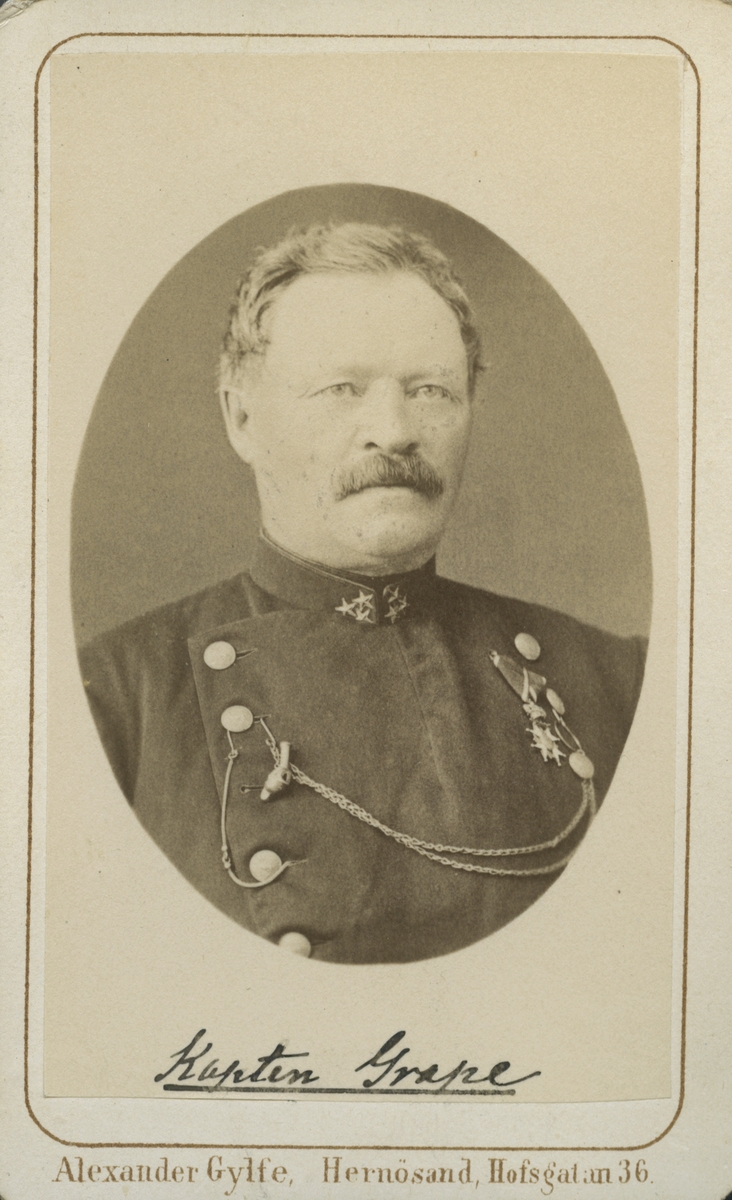 Kapten Johannes Grape. Norrbottens fältjägare år 1873.