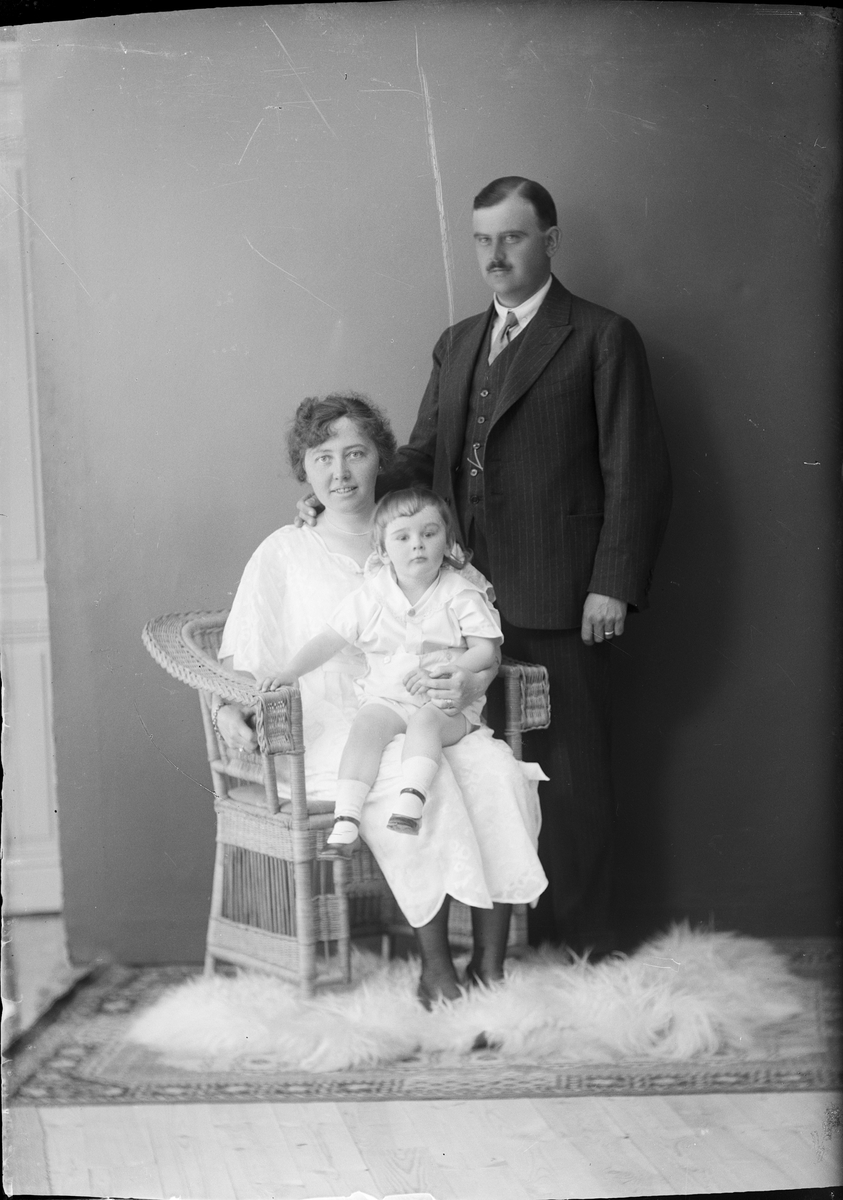 Jägmästare Karlsson med familj, från Harg, Uppland 1922