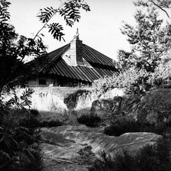 Arkitekt Knut Knutsens eget sommerhus [Fotografi]