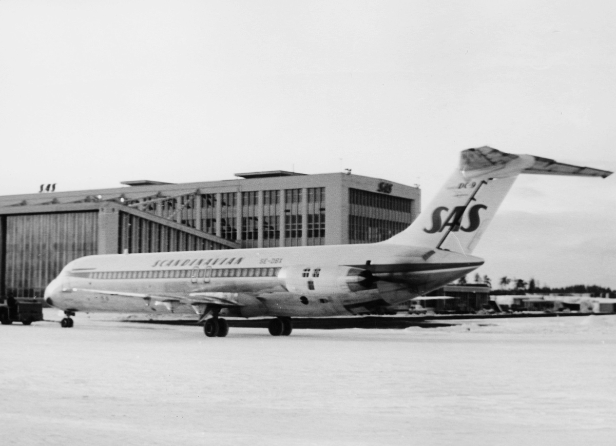 transport, fly, Oslo Lufthavn, SCANDINAVIEN SAS, på bakken