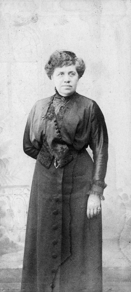 Portrett Emma Hjort, 1858-1921. 