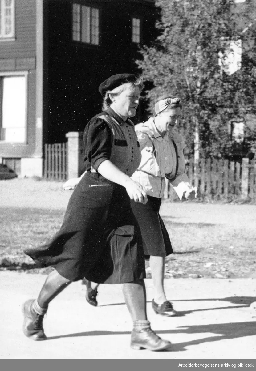 Fredsmarsj, Nordstrand,.høsten 1945.