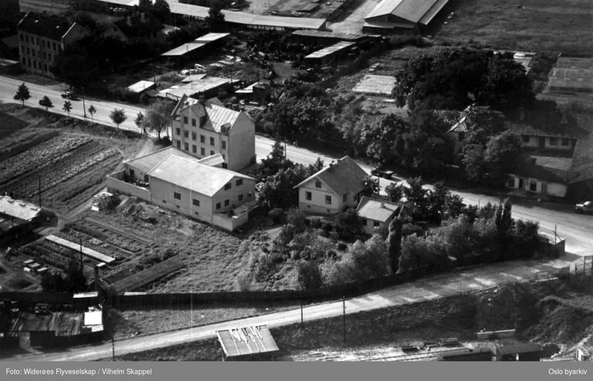 Grefsen, Standard Kjemiske fabrikk (Flyfoto)
