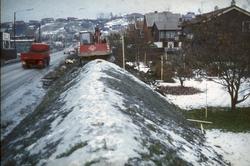 Oppsetting av støyskjerm ved Nardo, riksvei 706.