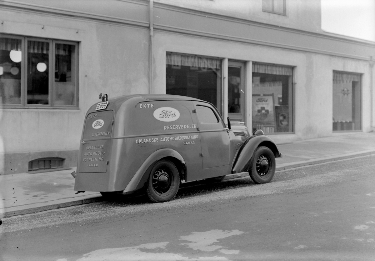 Oplandske Auto, Hamar. Varebil. D-600. Tysk Ford Eifel 1937-38 med norskbygd karosseri. 