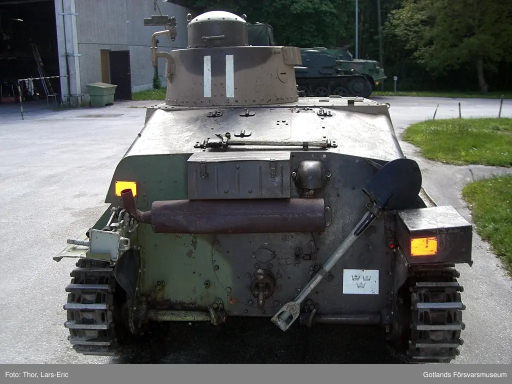 Stridsvagn m/37 - Gotlands Försvarsmuseum / DigitaltMuseum