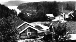 Sarabråten, Oslo, Østre Aker. Husene og gårdstunet mot Nøkle
