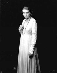 Schjelderup, Eleonore