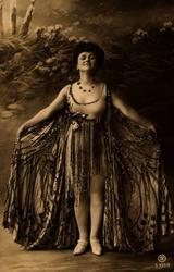 Postkort. Jule- og nyttårshilsen. Fotografisk motiv. Svart/h