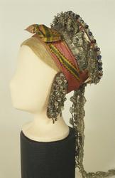 Bruderull med ørepynt, Valdres