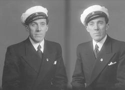 Portrett, to eksponeringer, mann med uniformslue, musikkorps