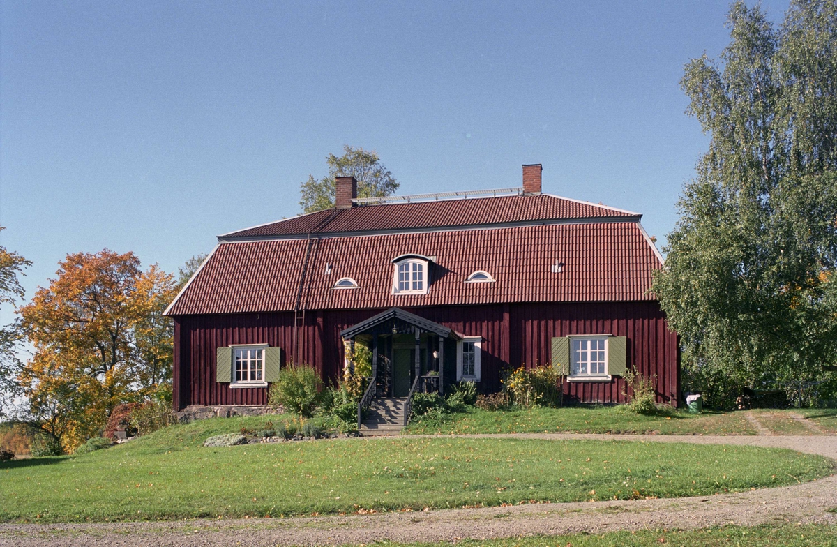 Huvudbyggnaden på Ora gård, Faringe socken, Uppland 1996