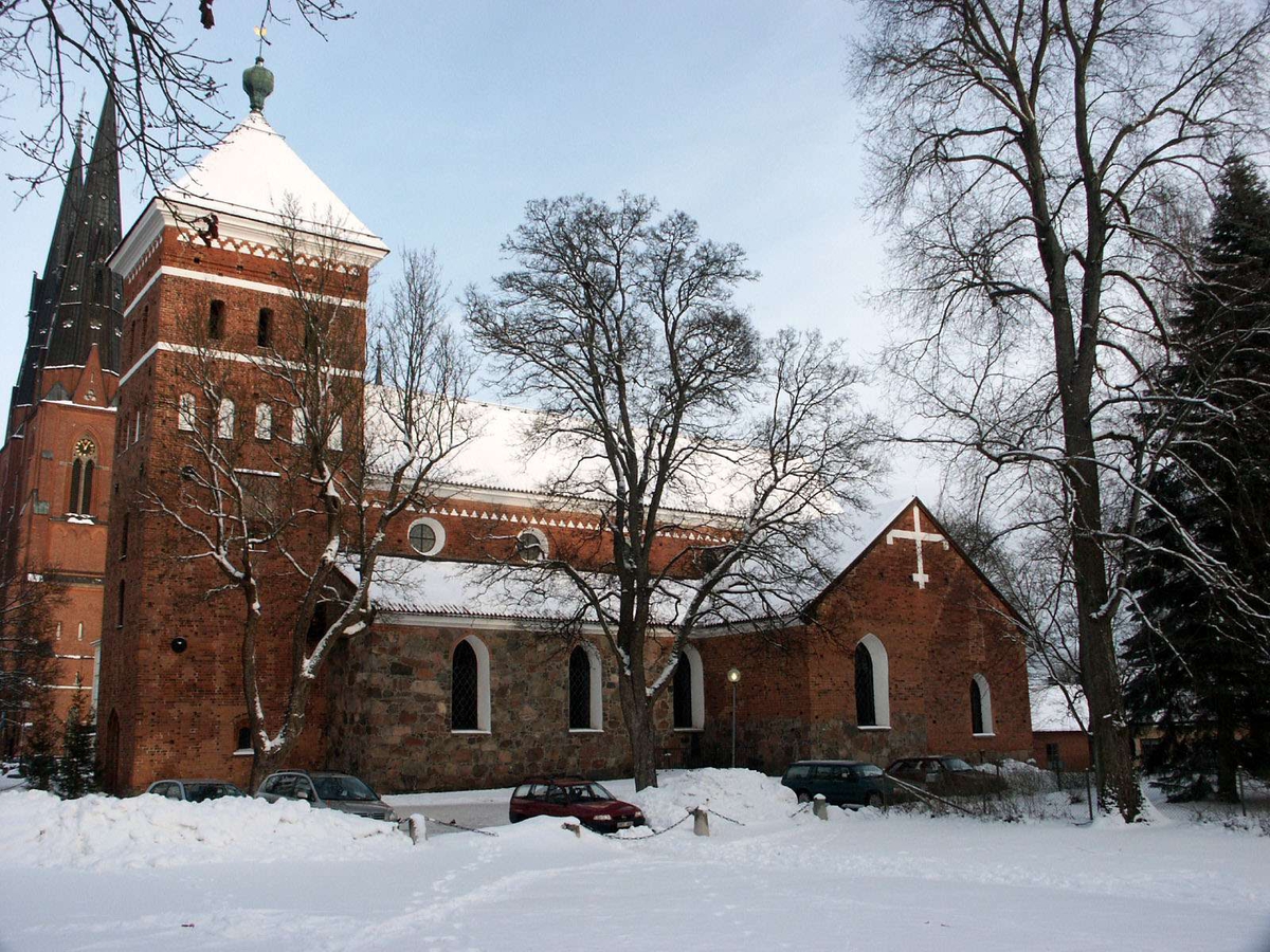 Helga Trefaldighets kyrka, kvarteret Oden, Fjärdingen, Uppsala februari 2006