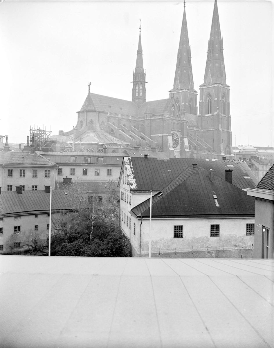 Akademikvarnen och Uppsala domkyrka, Uppsala 1941
