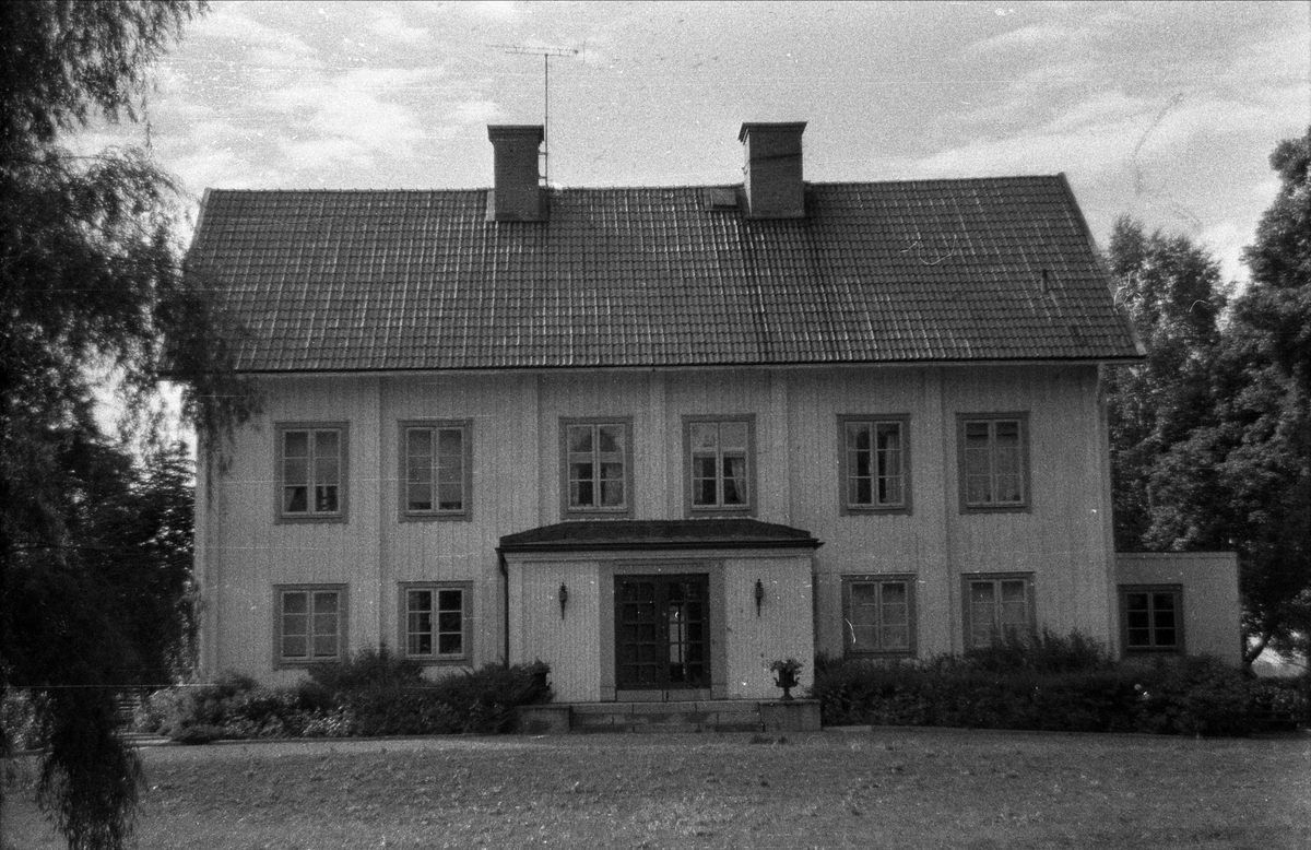Mangårdsbyggnad, Fyrisvall 6:1, Ärentuna socken, Uppland 1976
