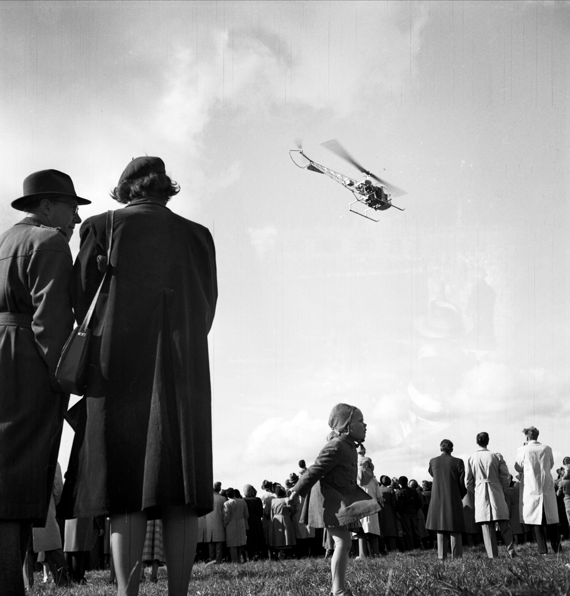 Helikopter vid Observatorieparken i Uppsala, maj 1952