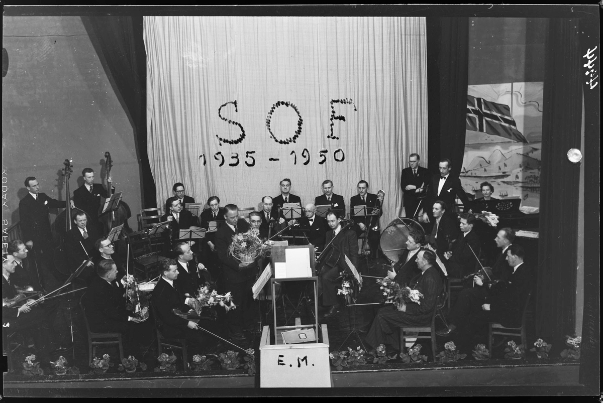 Strømmen Orkesterforening, 15års-jubileum, gruppebilde
